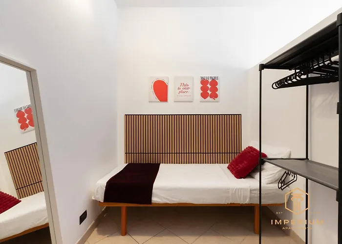 Teano - 10min To Colosseo, 100mt To Metro, A-c, 2 Bedrooms רומא