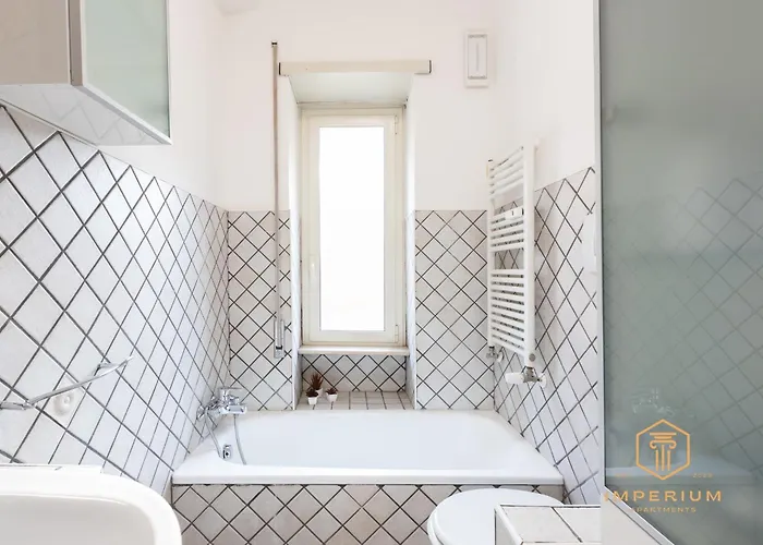 Teano - 10min To Colosseo, 100mt To Metro, A-c, 2 Bedrooms * רומא