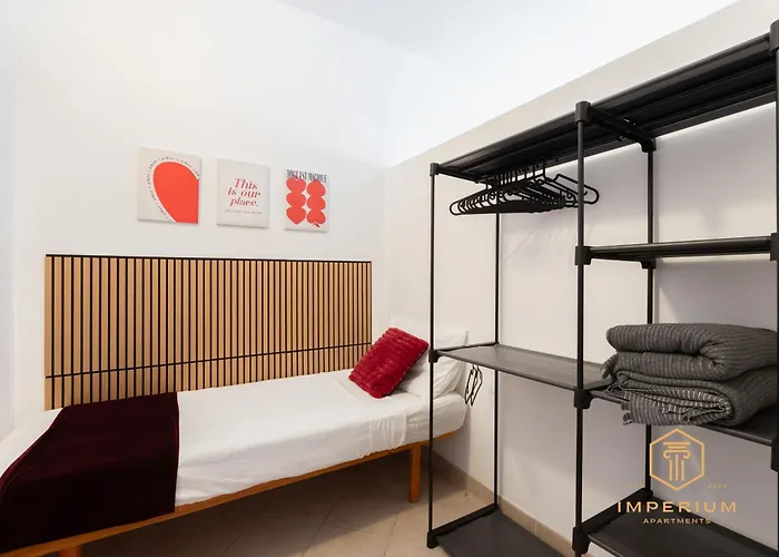 Teano - 10min To Colosseo, 100mt To Metro, A-c, 2 Bedrooms דירה