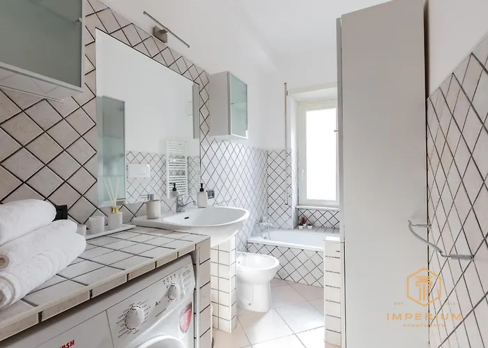 Teano - 10min To Colosseo, 100mt To Metro, A-c, 2 Bedrooms דירה רומא